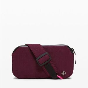 Lululemon pop it off crossbody belt bag